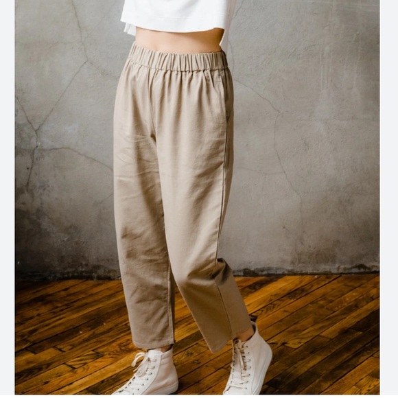 NWT Able | Mary easy pants beige hummus Crop Elastic Waist Size M 100% cotton - Picture 1 of 13